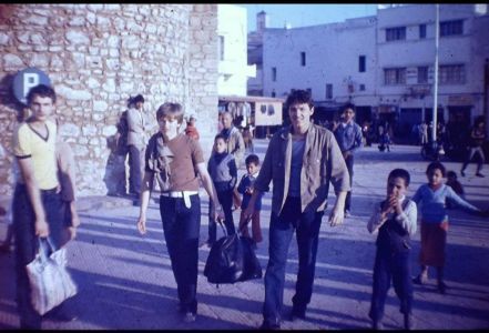  Zdjęcia Uczniów Klasy III A 79-83 . Safi Maroko 1981r Zwiedzanie Oraz Zakupy (przesłane przez Darek Dowlarz).